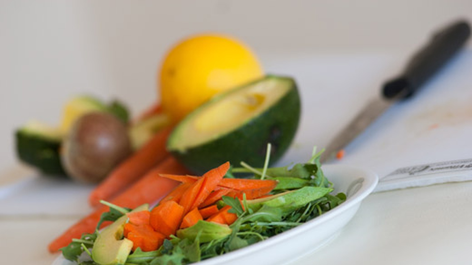 A Delicious Carrot and Avocado Salad Recipe
