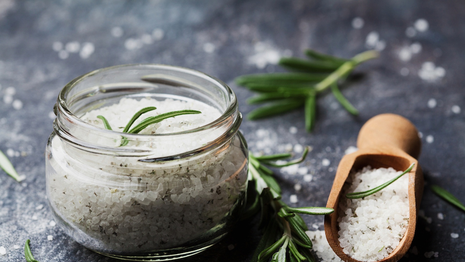 DIY Herbal Bath Salts for Muscle Relaxation