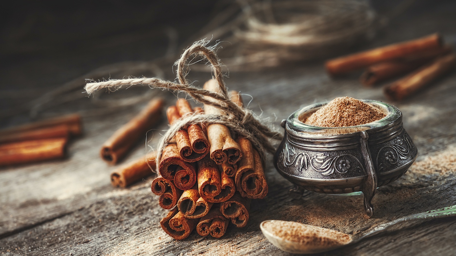 5 Health Benefits of Cinnamon and Our Favorite Recipes