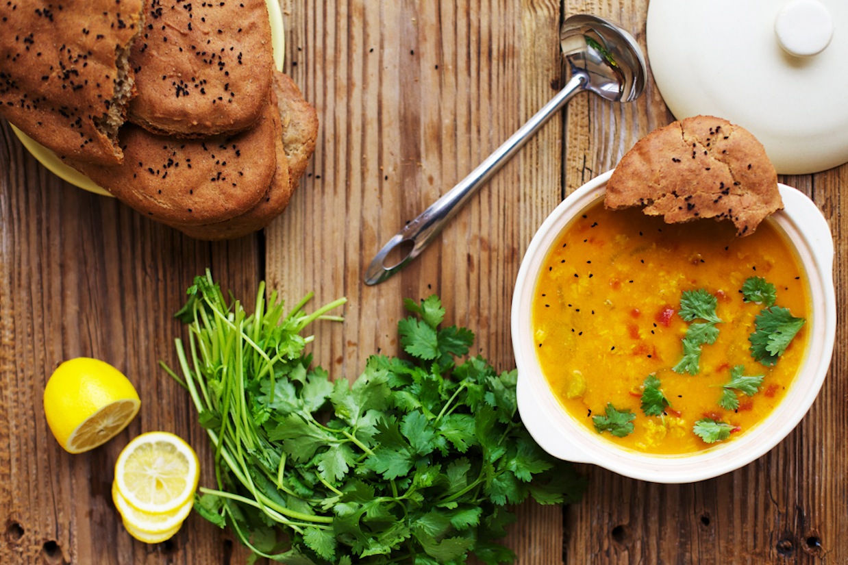 Tomato Dahl with Gluten-Free Naan (Recipe) | FOOD MATTERS®