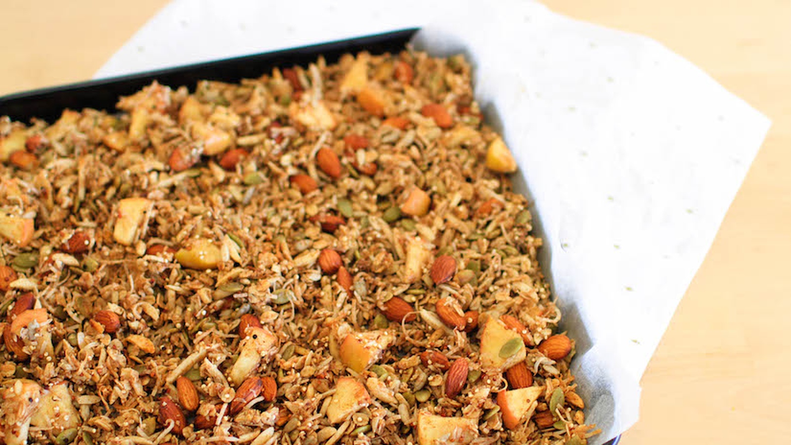 Cinnamon & Apple Granola (Recipe)