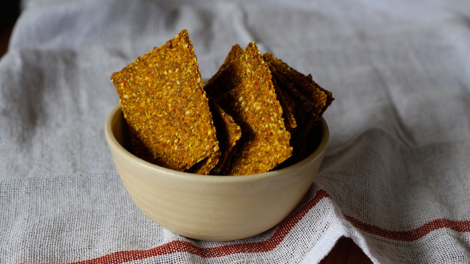 Raw Vegetable Juice Pulp Crackers - Leftovers Put To Good Use! (Recipe)