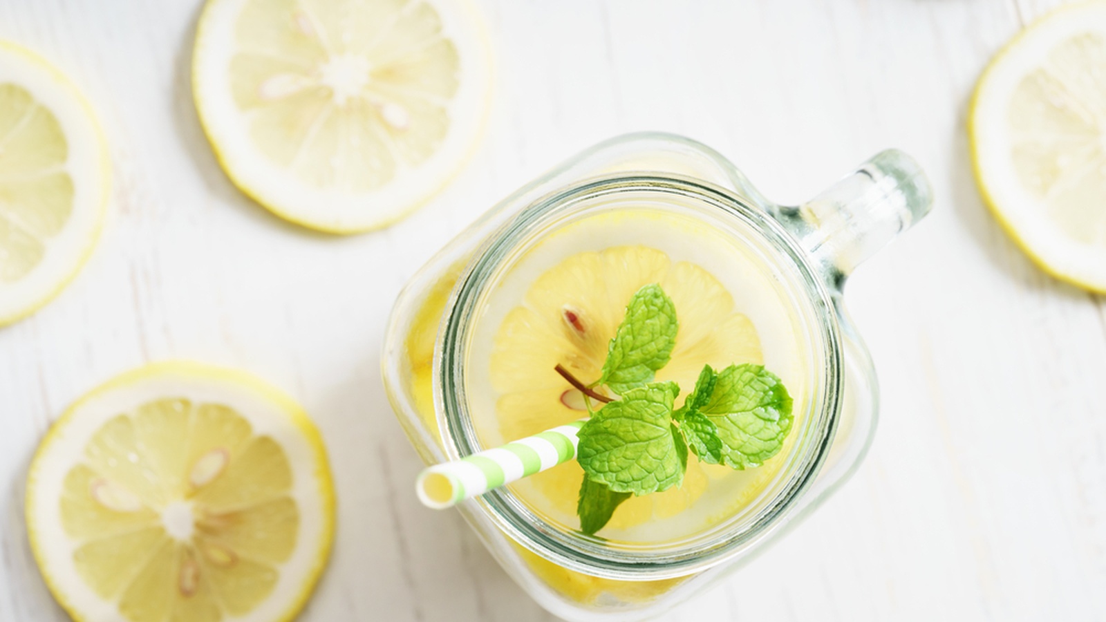 Homemade Cultured Lemonade