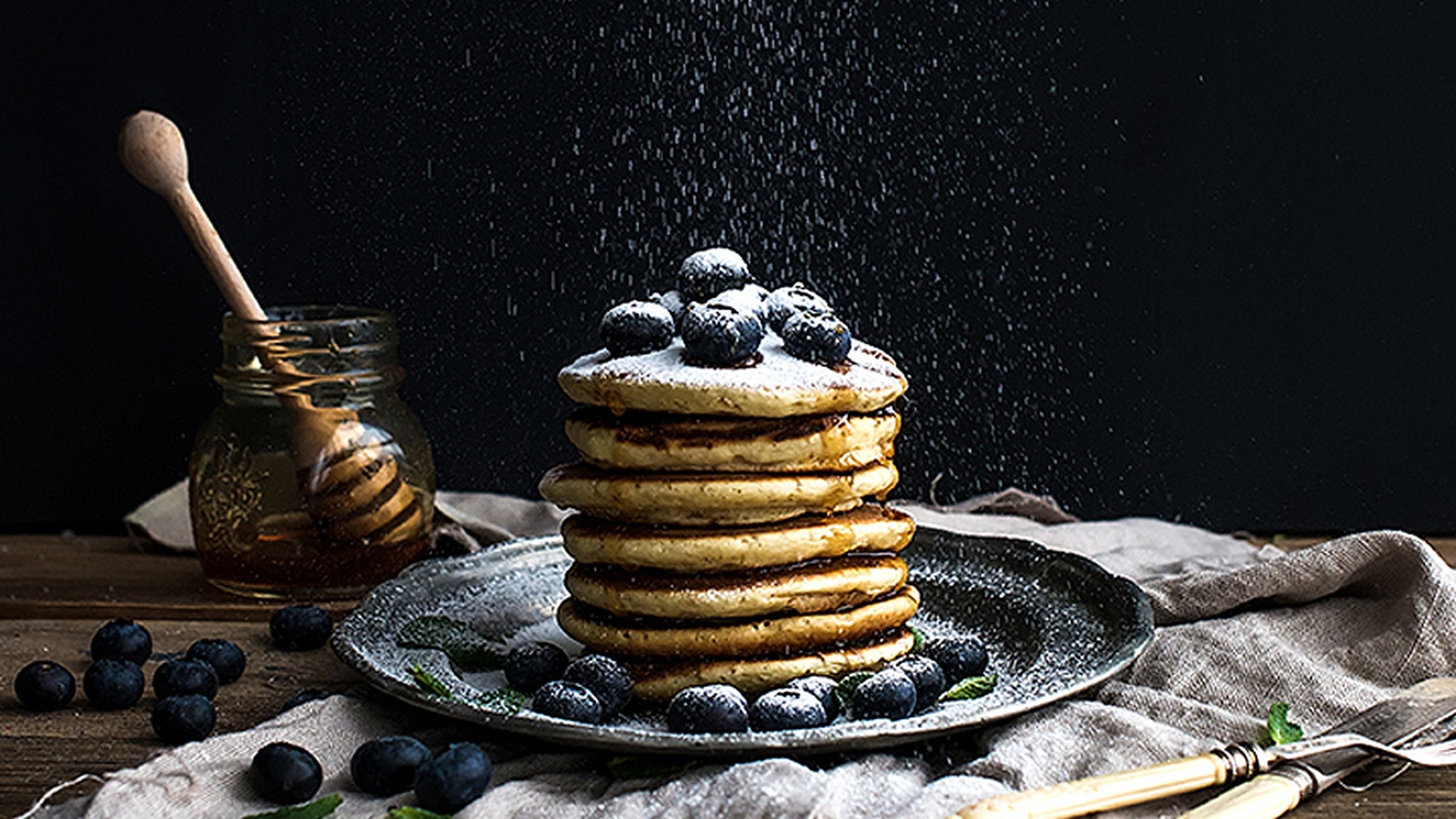 Chai-Spiced Protein Pancakes With Quinoa Flour