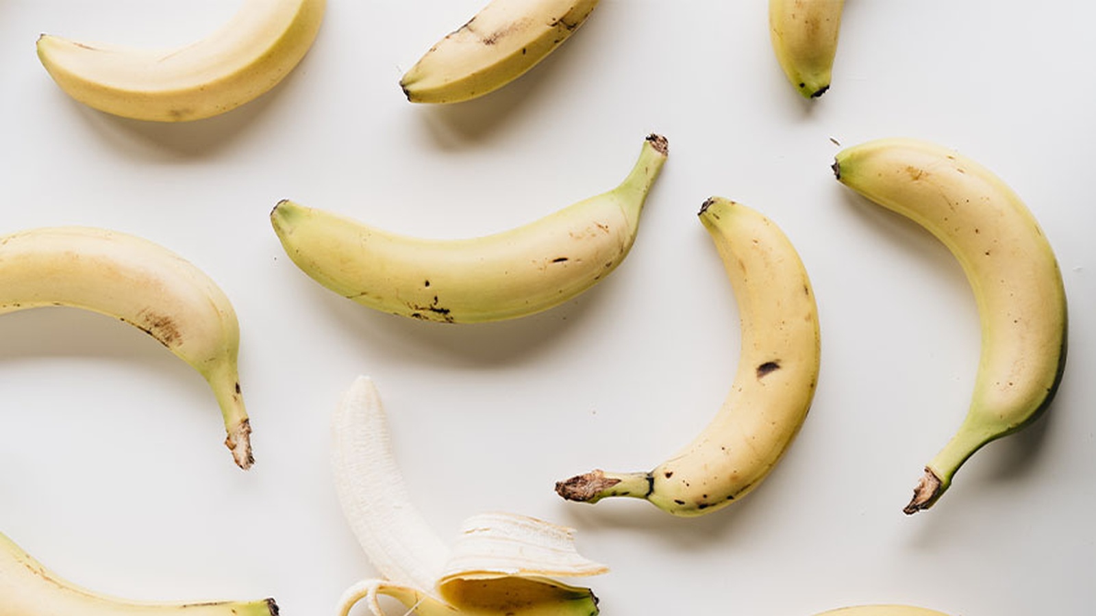 6 Surprising Uses of Banana Peels