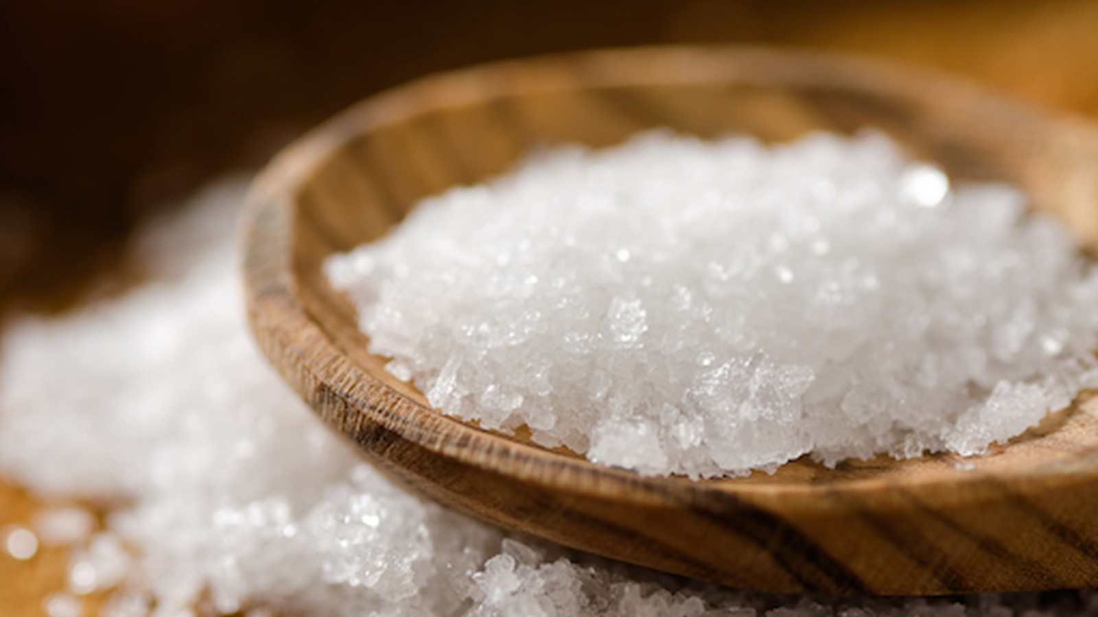 37 Smart Uses Of Salt For Non-Toxic Cleaning Purposes