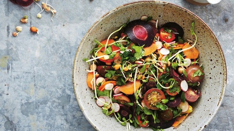 12 Recipes To Naturally Detox Your Body Daily