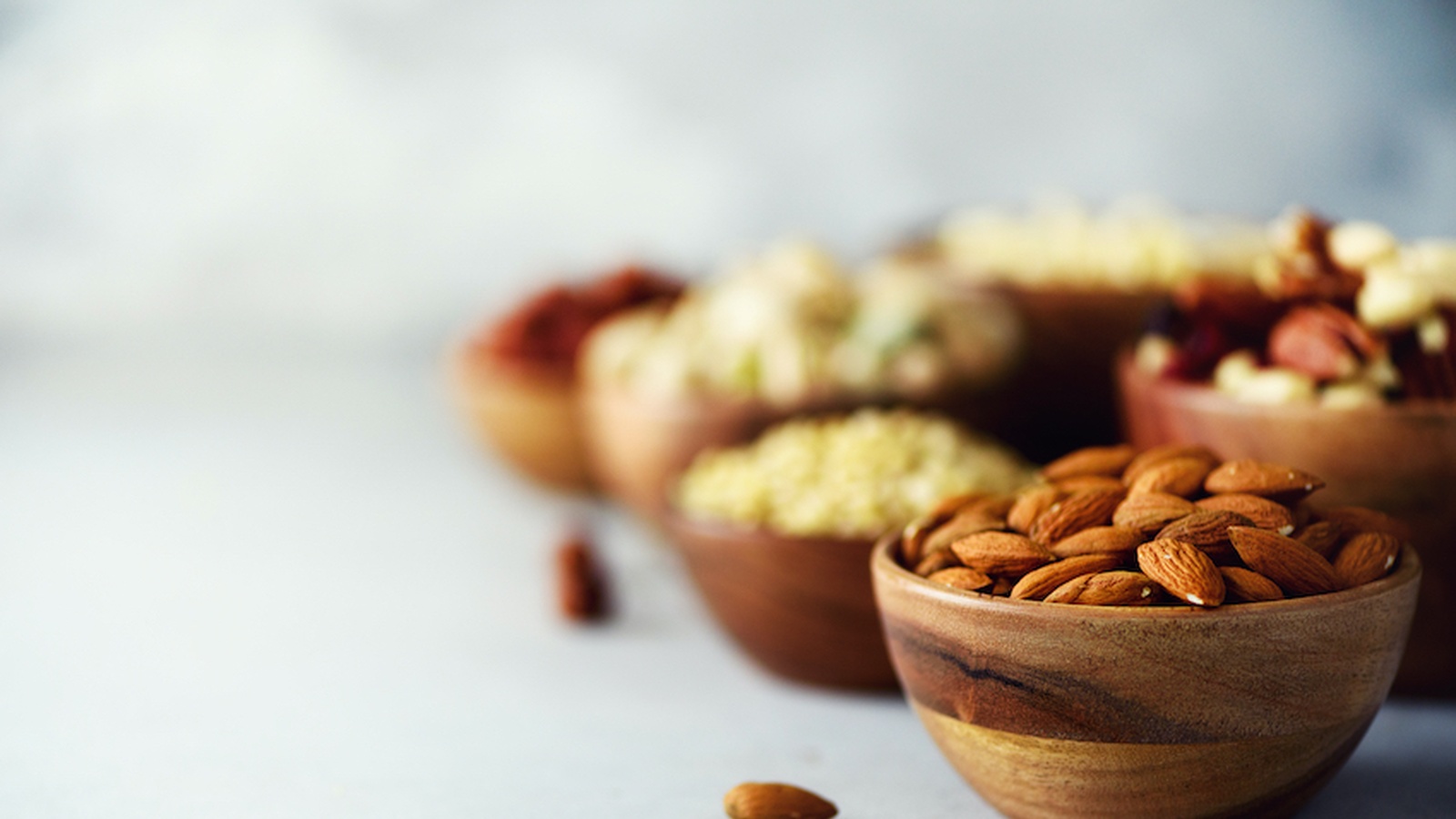 7 Reasons to Include Nuts in Your Diet