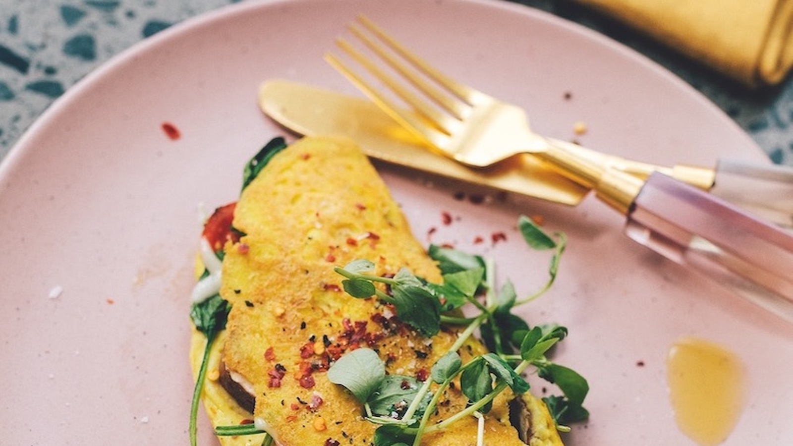 Mushroom & Tomato Omelette