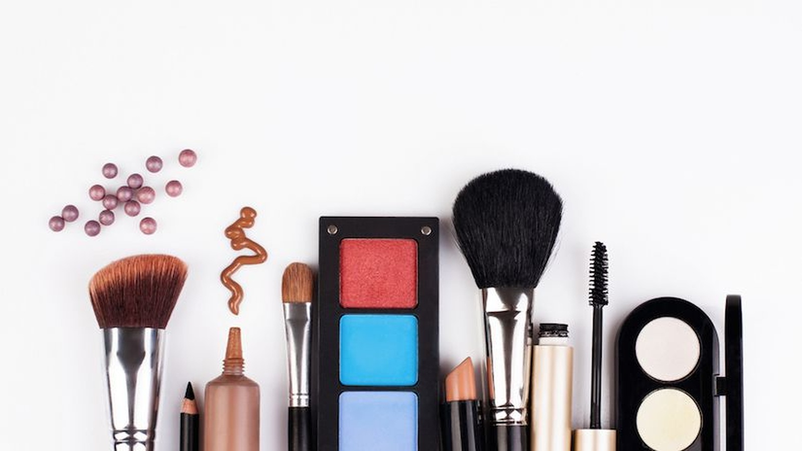 10 Toxic Ingredients that Might Be in Your Makeup