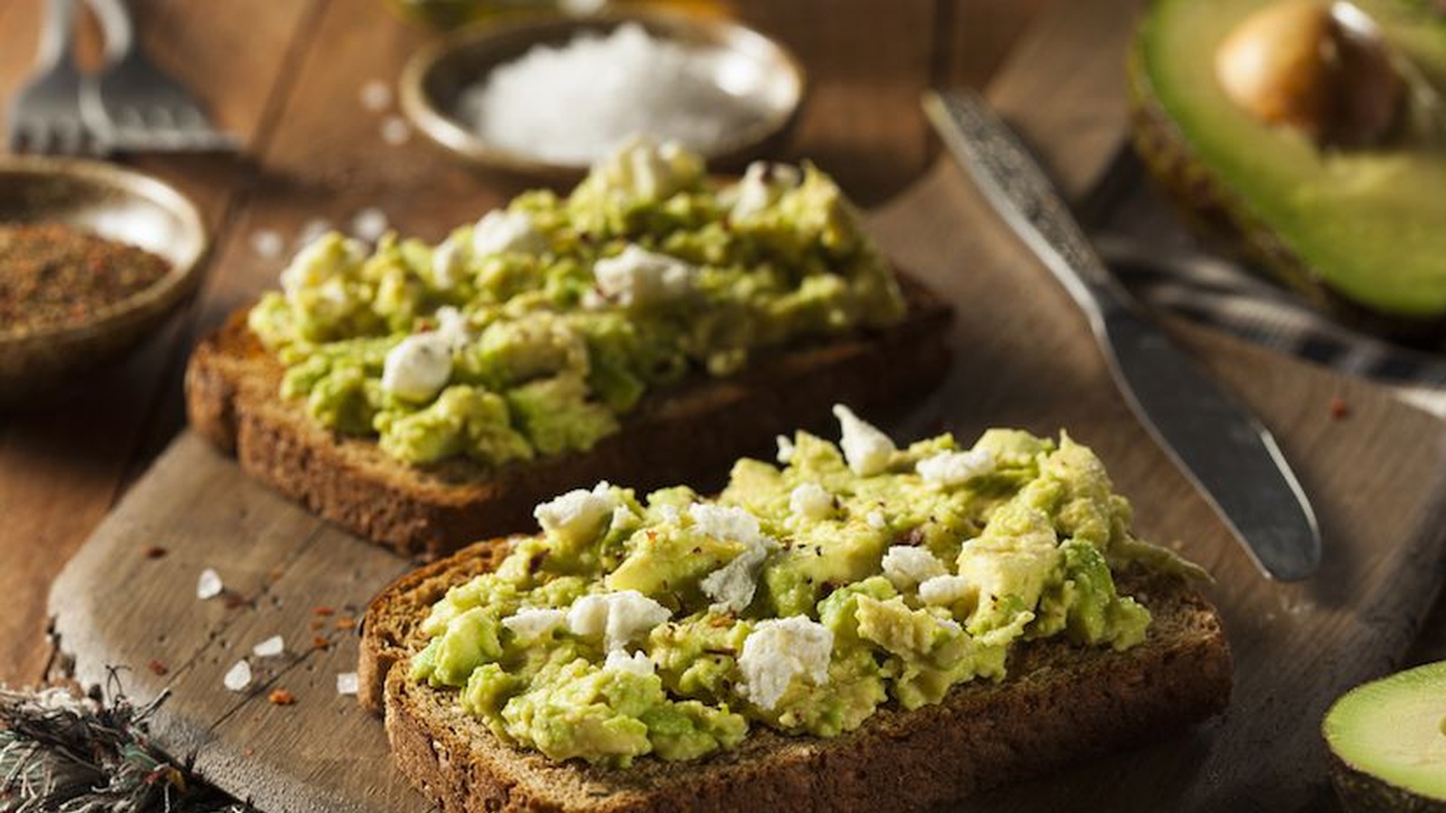 Why You Should Eat Avocados Every Day!