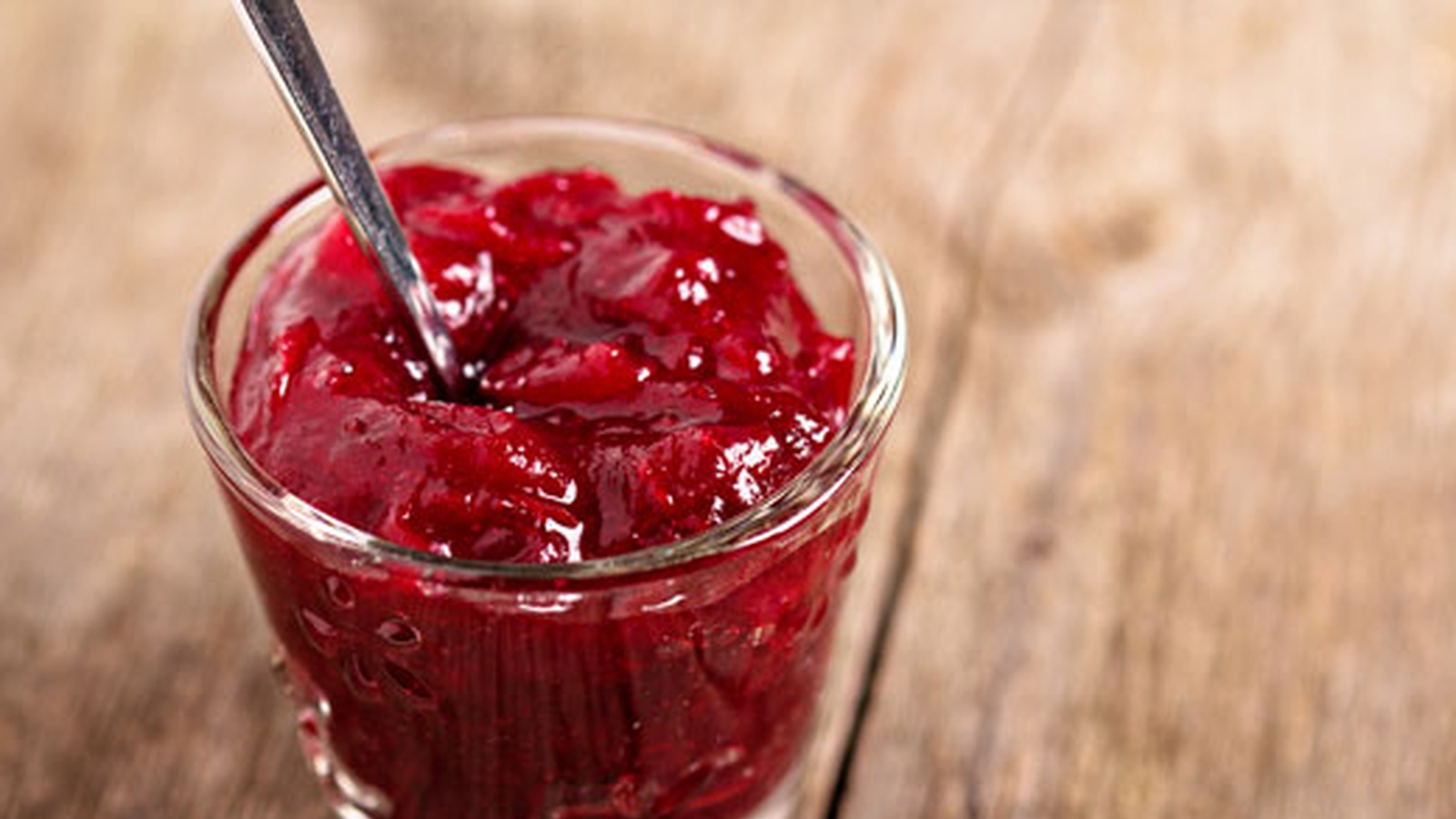 Give Your Body Thanks This Thanksgiving (Cranberry Sauce Recipe)