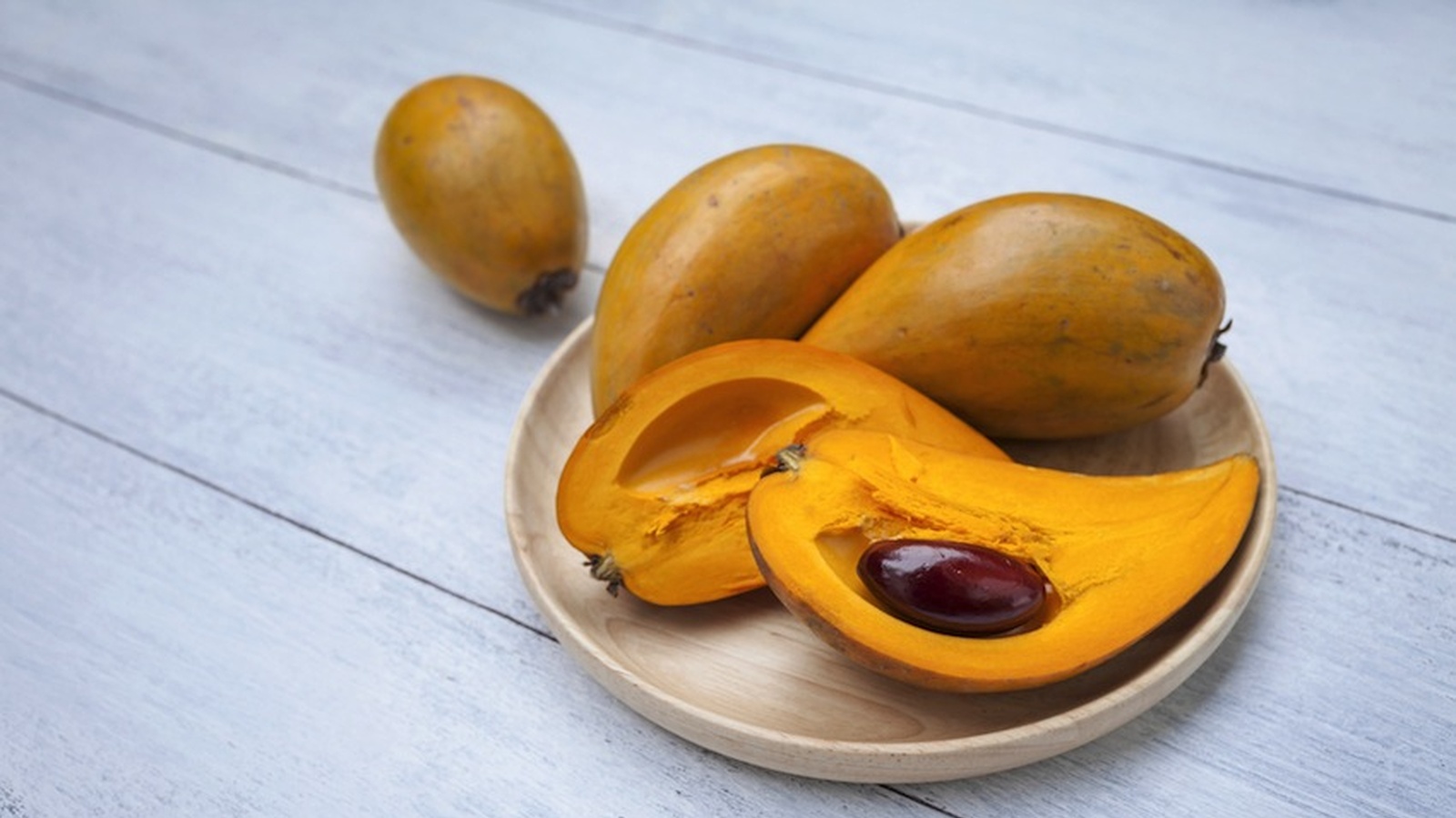 5 Reasons Why Your Body Will Love Lucuma!