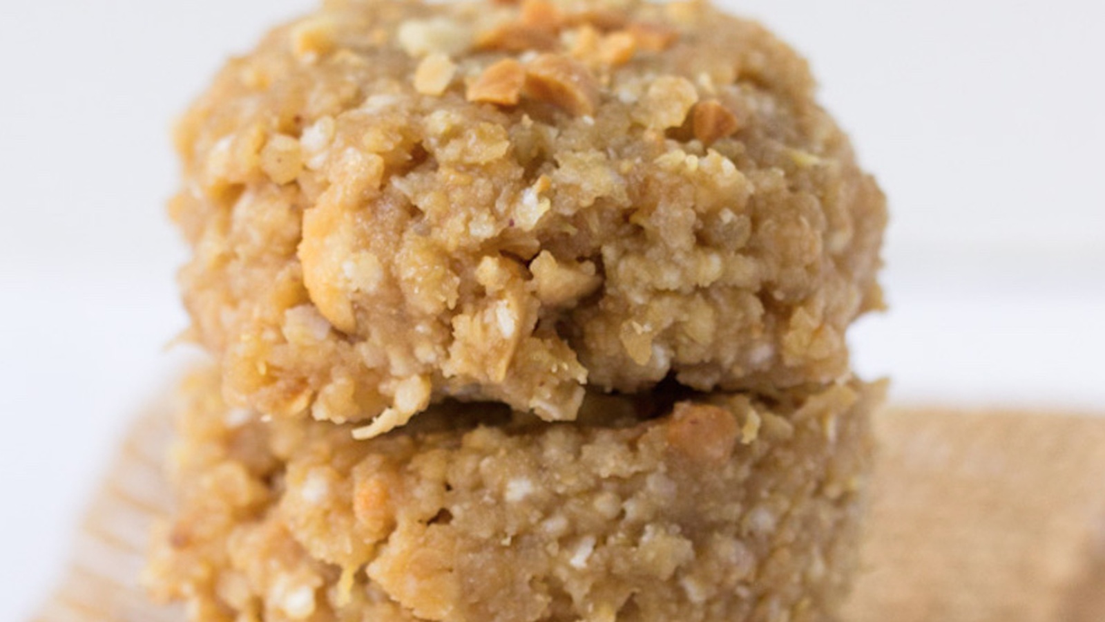 No-Bake Peanut Butter Quinoa Cookies