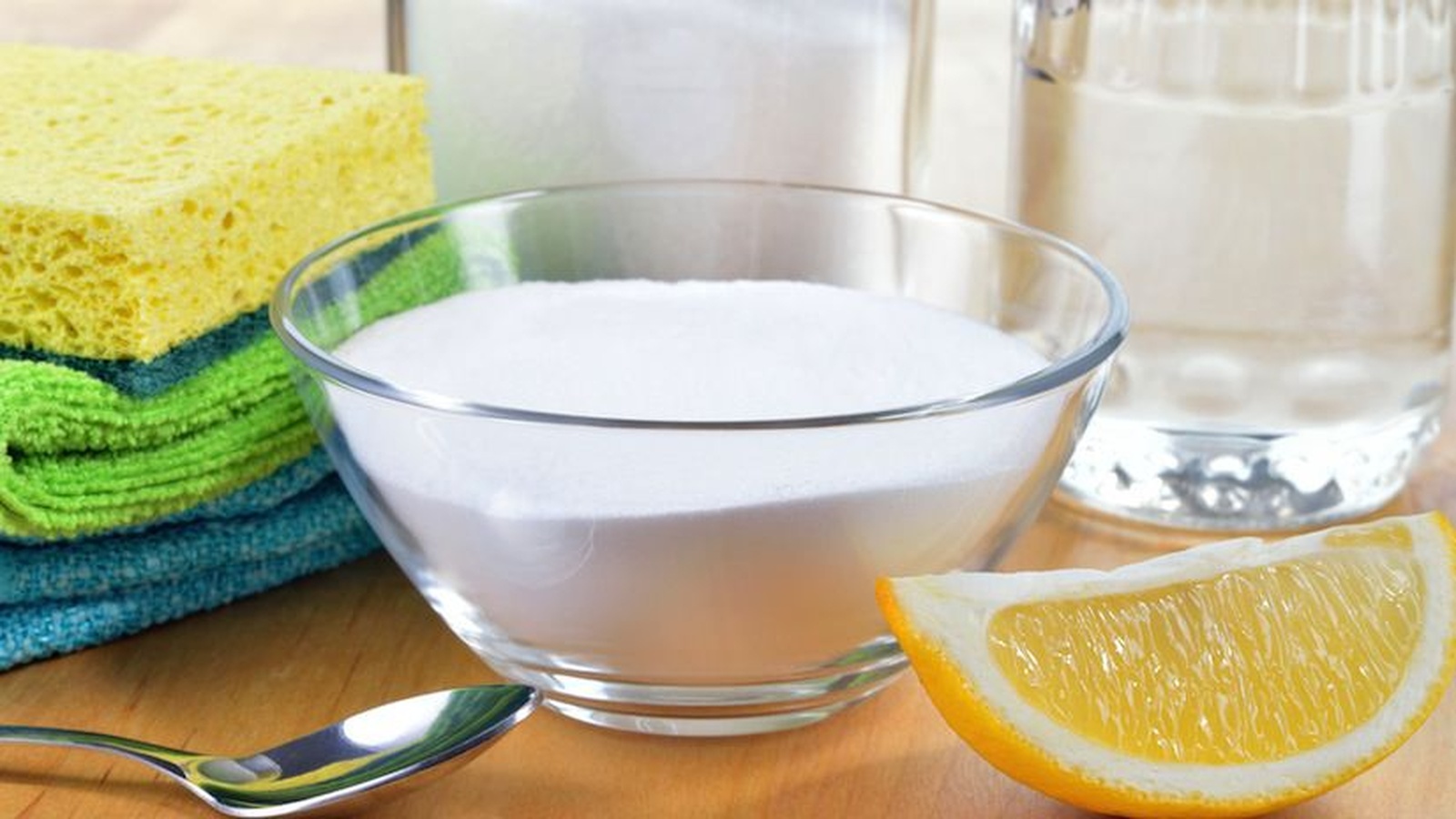 Make Your Own Non Toxic Cleaning Kit!