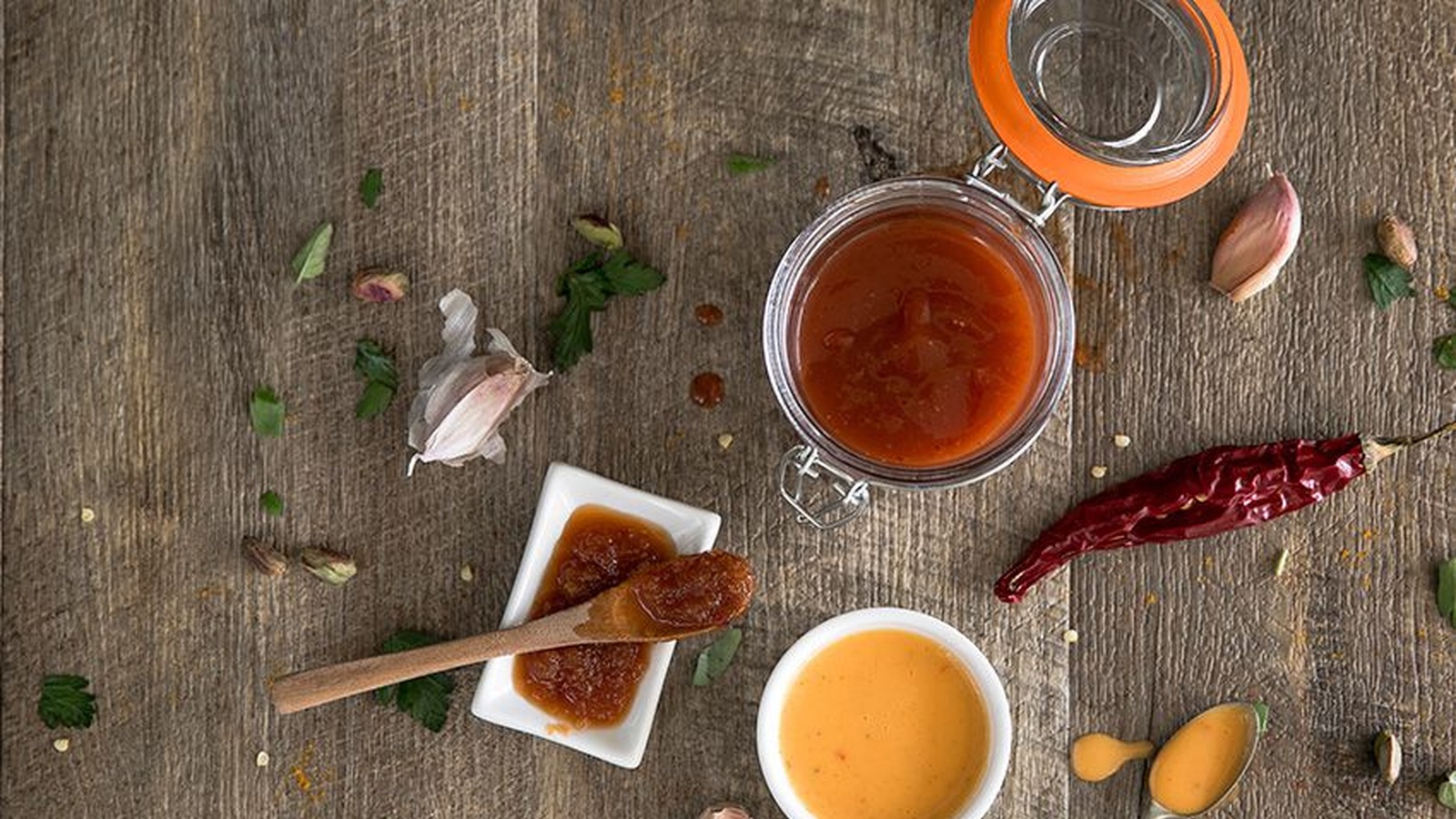 DIY: Homemade Sauces & Condiments