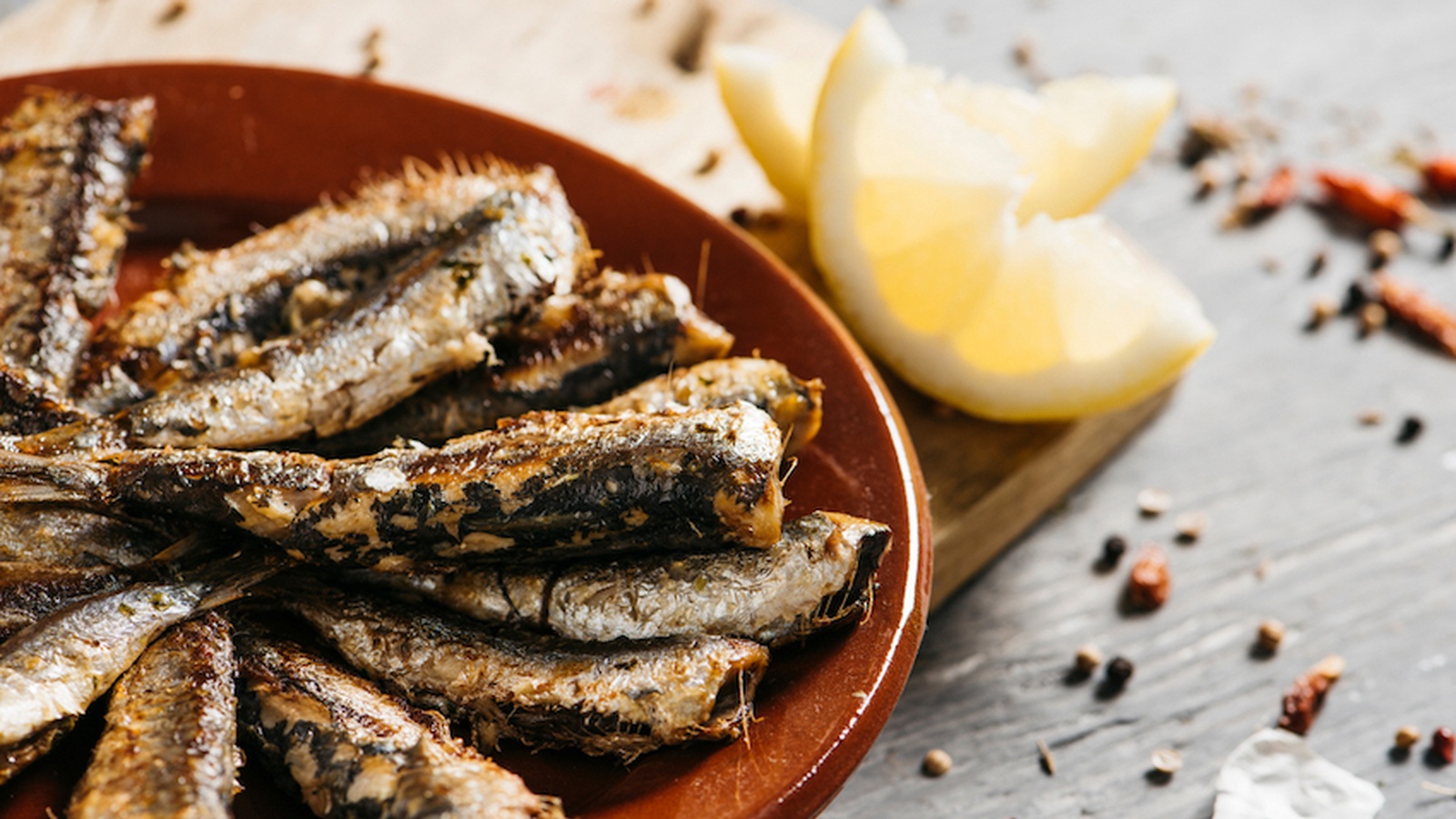 9 Health Benefits of Sardines