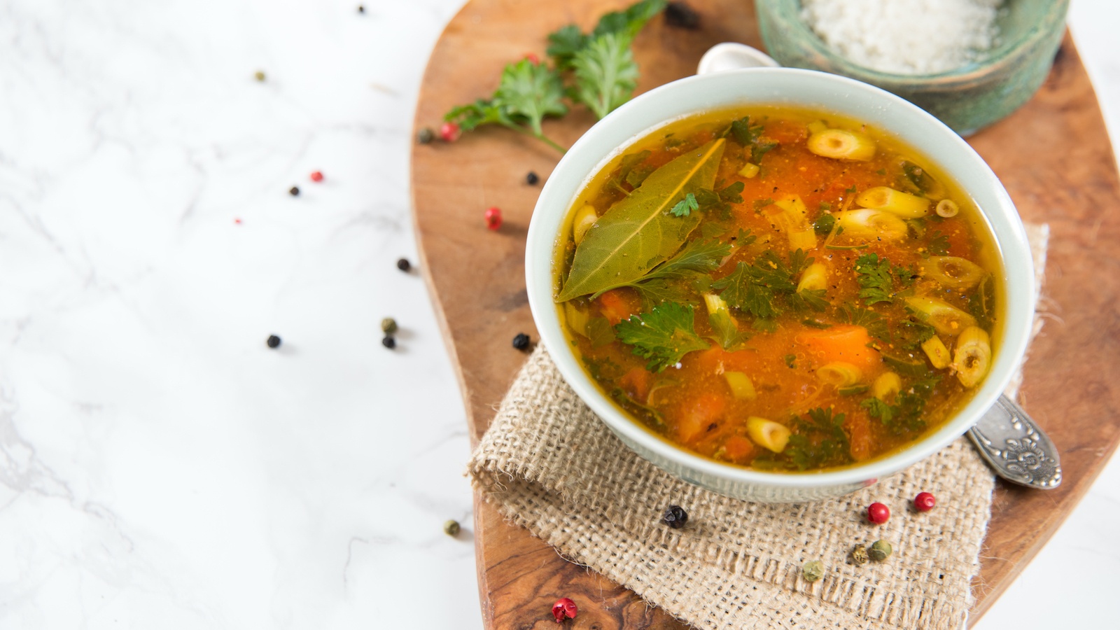How to Make Your Own Healing Veggie Broth