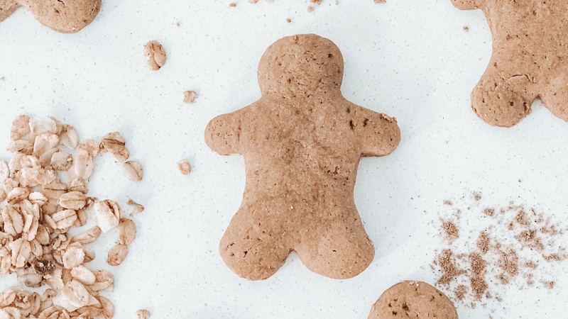 Gingerbread Granola