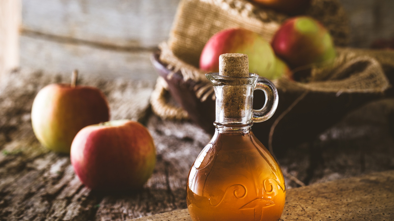 Apple Cider Vinegar: 4 Ways