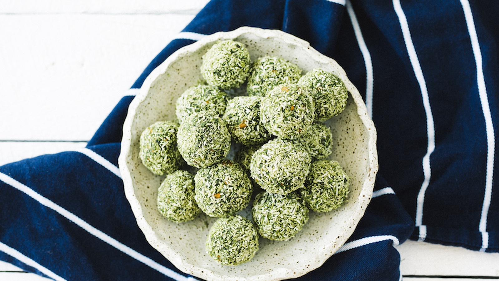 Superfood Greens & Matcha Bliss Balls