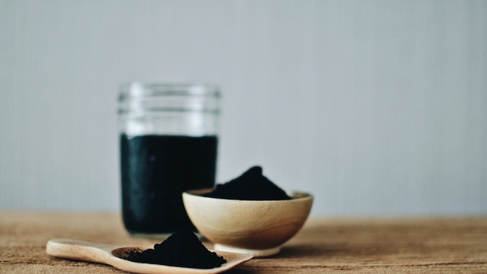 10 Activated Charcoal Benefits & Uses