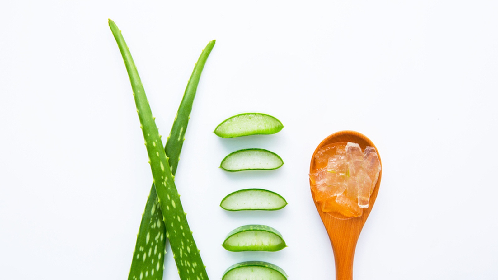 6 Health Benefits of Aloe Vera + 3 Simple Ways to Use It