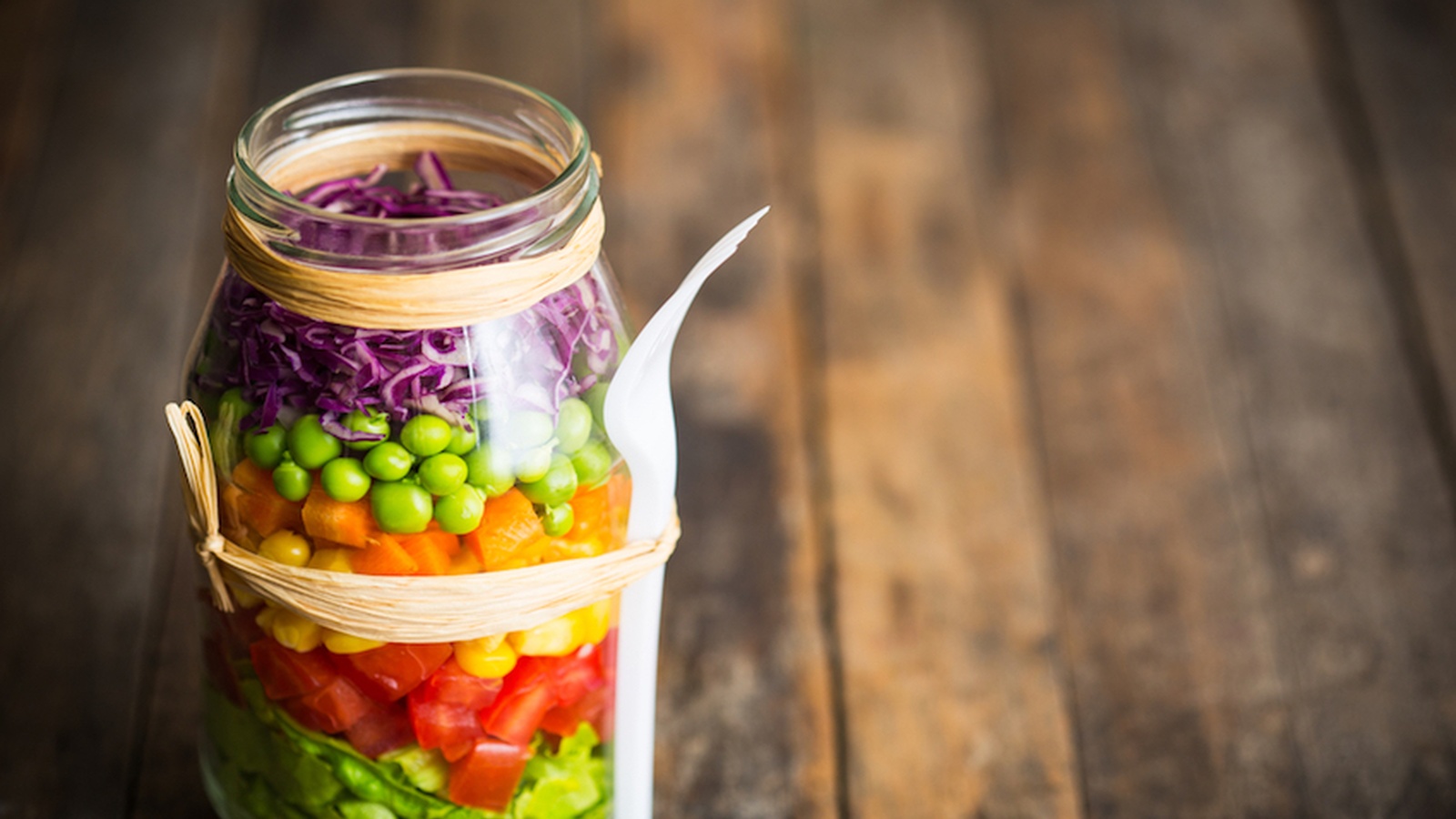 10 Tips For The Perfect Mason Jar Salad