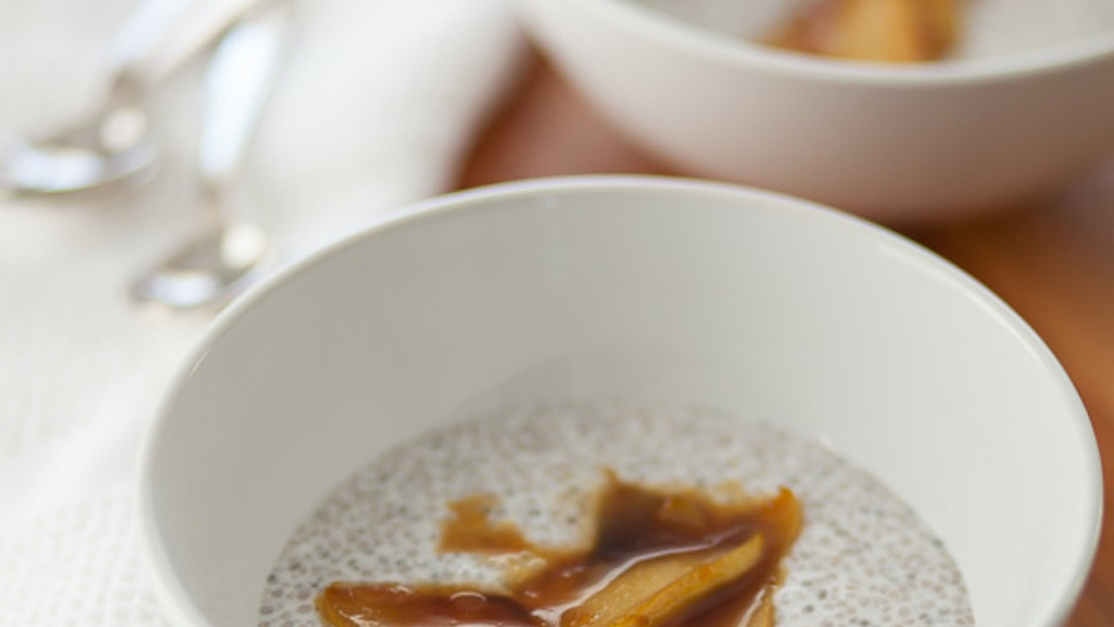 Vanilla Bean Chia Porridge With Sautéed Caramel Pears (Recipe)