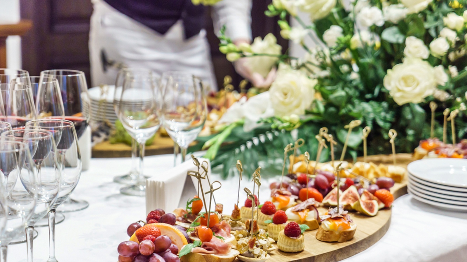 5 Ways To Politely Decline Holiday Party Goodies