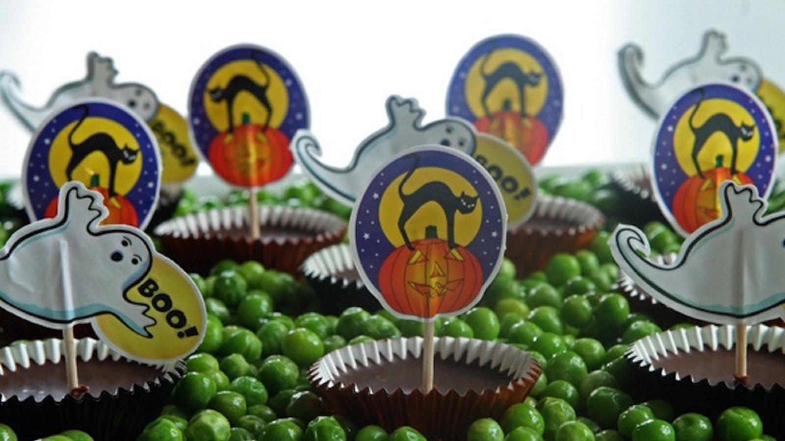 "Rest In Peas" (Raw Chocolate Halloween Recipe)