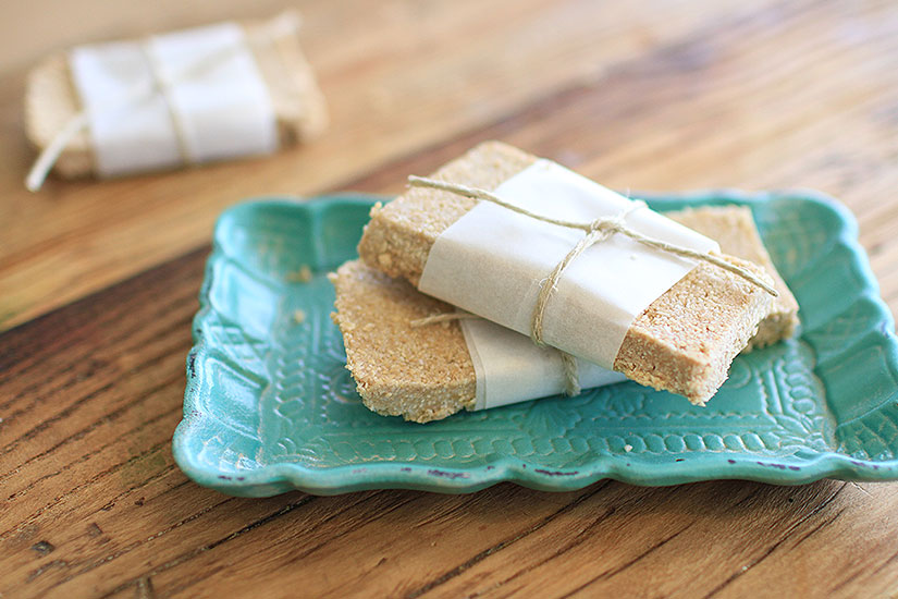 No-Bake Protein Bars (Recipe) | FOOD MATTERS®