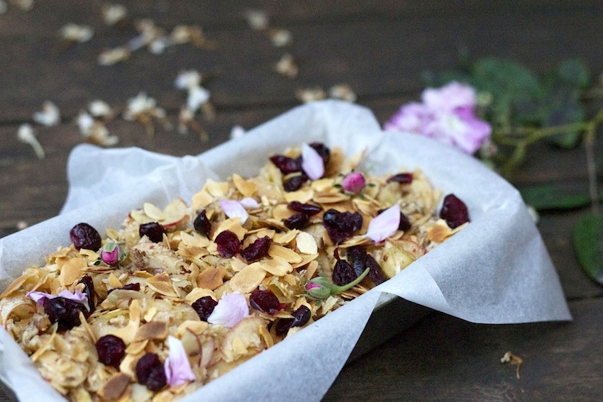 Raw Apple Pie with Almonds, Coconut and Ginger | FOOD MATTERS®