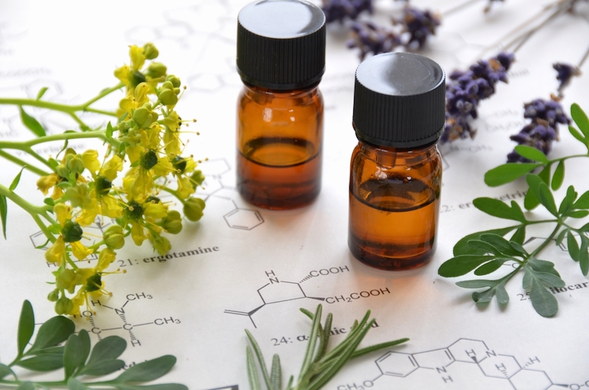 The Best Essential Oils For Sensitive Skin FOOD MATTERS®
