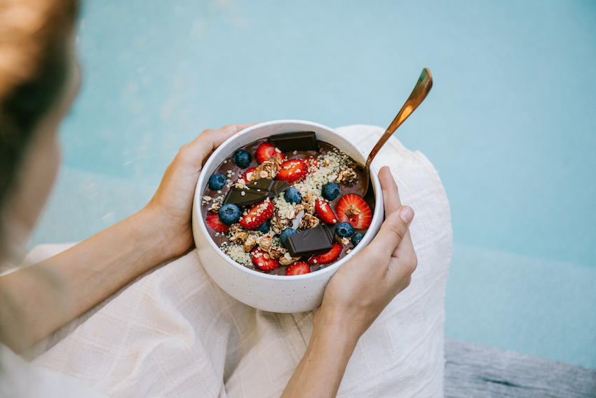 Chocolate Lovers' Smoothie Bowl | FOOD MATTERS®