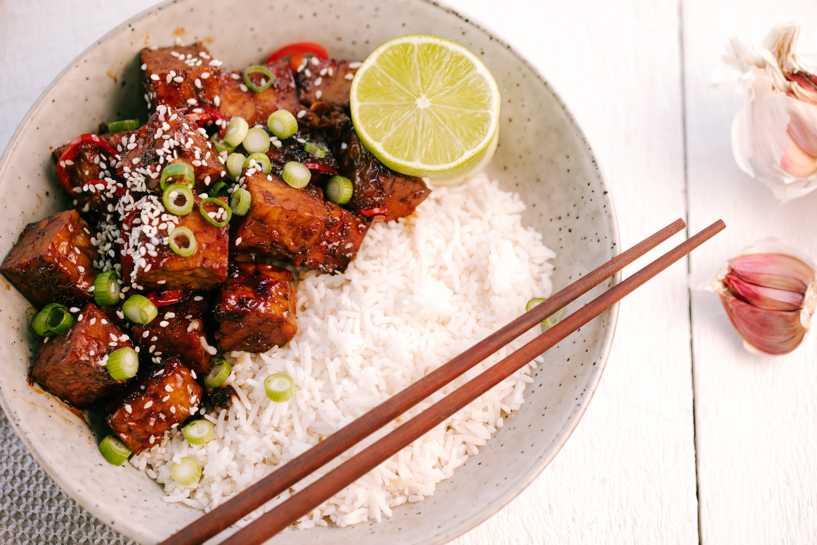 Sticky Ginger Tempeh Bowl FOOD MATTERS®