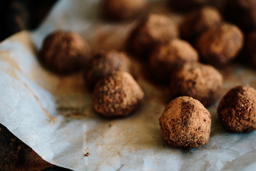 Chocolate Chia Protein Balls (nut & date free) | FOOD MATTERS®