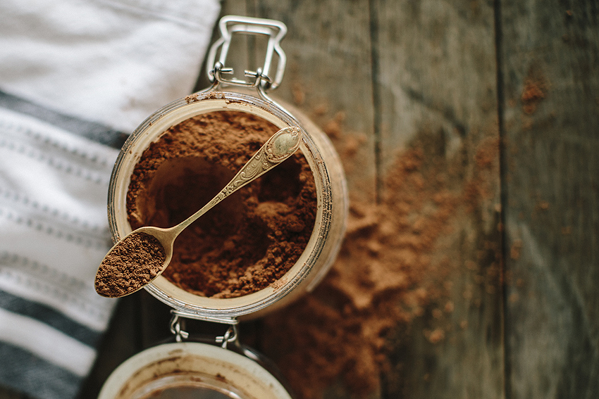 Mood Boosting Maca, Macadamia & Cacao Smoothie | FOOD MATTERS®