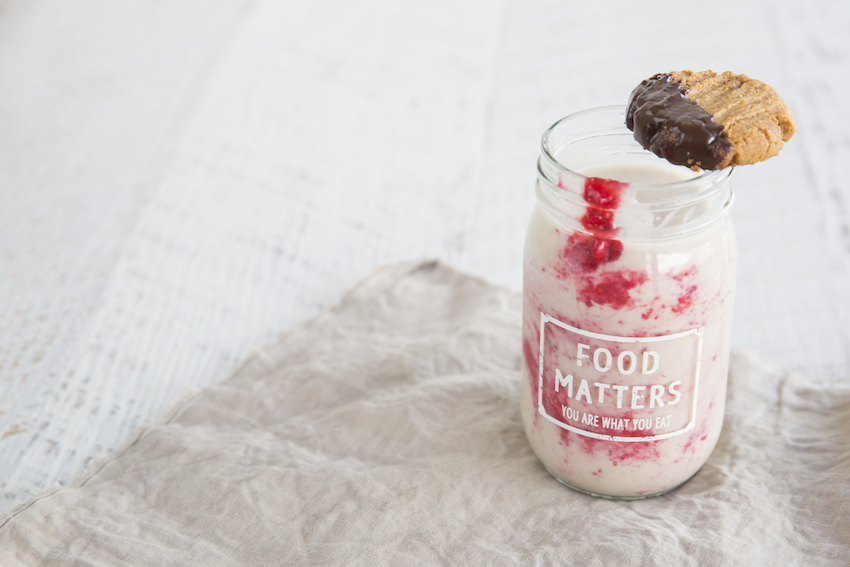 PB & J Smoothie | FOOD MATTERS®
