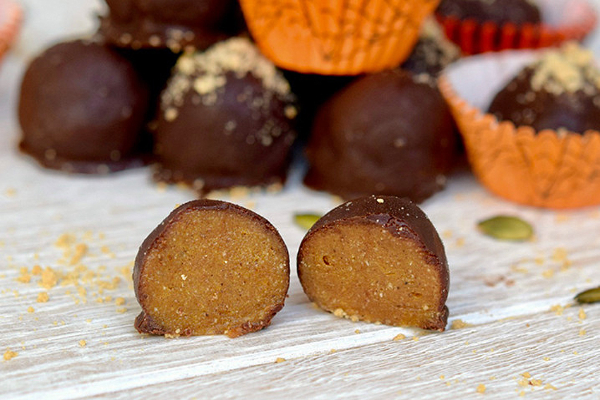 Pumpkin Spiced Coconut & Cashew Vegan Truffles | FOOD MATTERS®