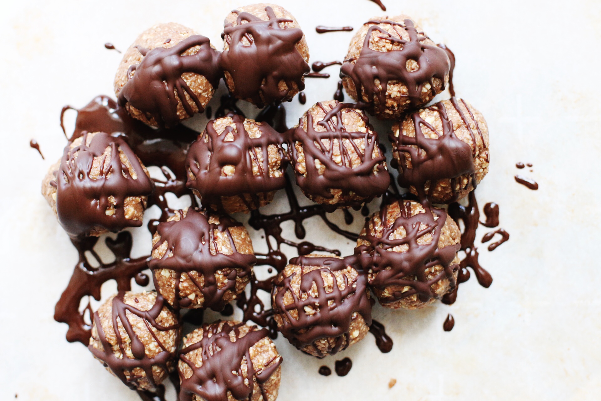 Bite-Sized Reishi Mushroom Energy Treats (Benefits & Recipe) | FOOD MATTERS®